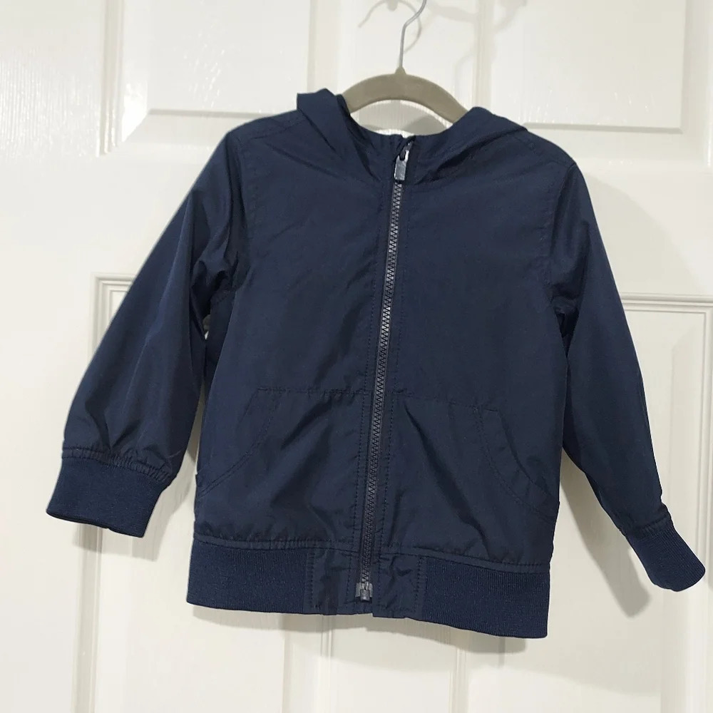 Old Navy Hooded Uniform Windbreaker Jacket in Navy Blue in Size 2T